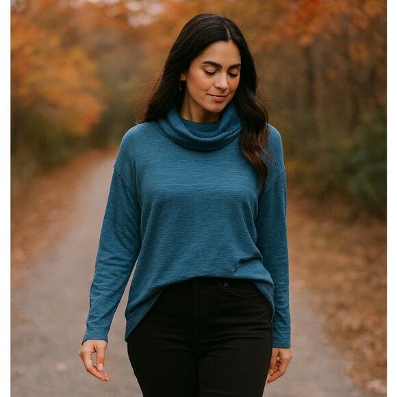Lilla P Heathered Teal Turtleneck Long Sleeve Knit Top XS Teal Blue Quiet Luxury - Picture 1 of 5
